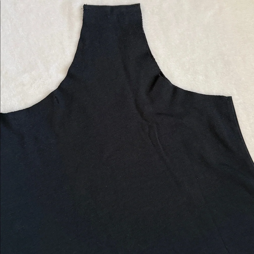 Planet by Lauren G | Sleeveless Pima Cotton Side Slit Raw Hem Top Black (1/4-8) - Picture 12 of 15